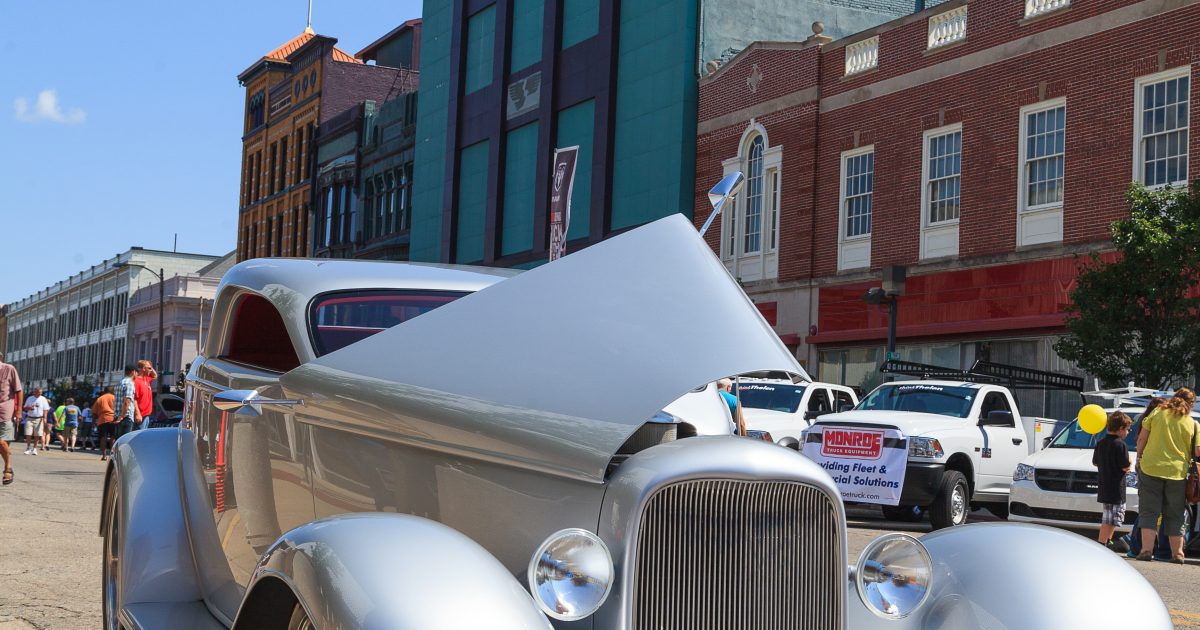 Cool City Car Show & Cruz Great Lakes Bay Regional Convention