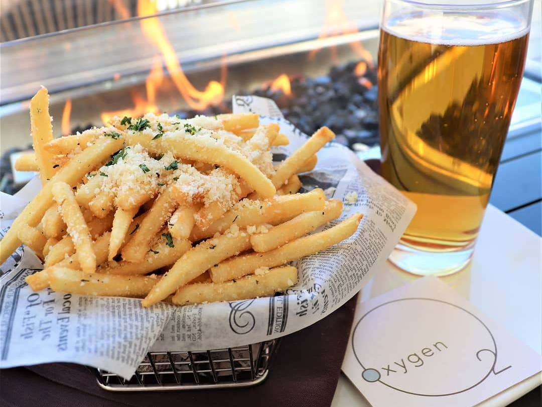 Outdoor Dining | Places with Outdoor Patios in the Great Lakes Bay 